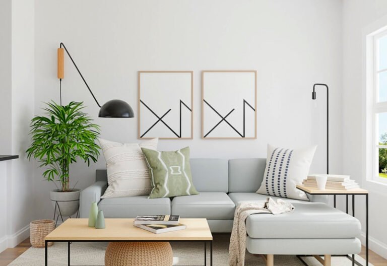 La decoración de espacios pequeños debe tener en cuenta elementos como la luz, la paleta de colores, los muebles y estantería, y accesorios como lso espejos para dar sensacion de orden, limpieza y amplitud.